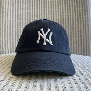 NY Yankees hat